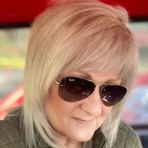 Meet your Posher, Dawn